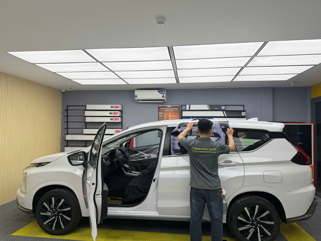 Dán Phim Cách Nhiệt Mitsubishi Xpander 2026 – Thi Công Nhanh