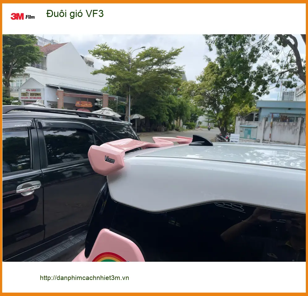 Chú Minh lắp Đuôi gió VF3 tại Quận Thủ Đức vì muốn xe trông cá tính hơn ảnh thực tế 3