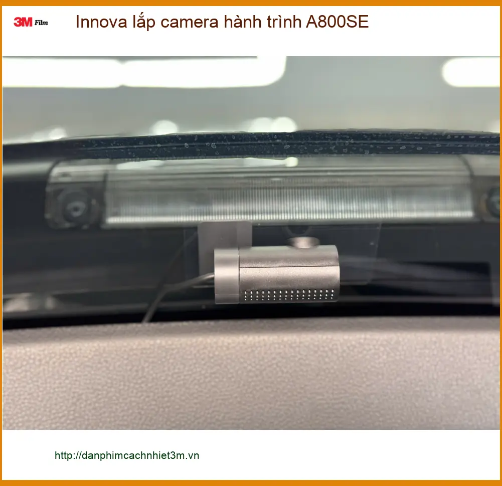Anh Khôi lắp camera hành trình A800SE cho Toyota Innova tại Quận 9 ảnh thực tế 4