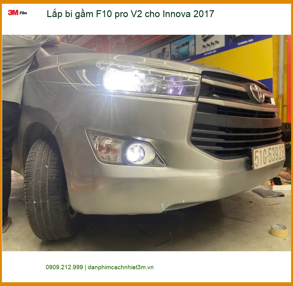 Chú Vĩnh lắp bi gầm F10 pro V2 cho Innova 2017 tại Quận 12 ảnh thực tế 4