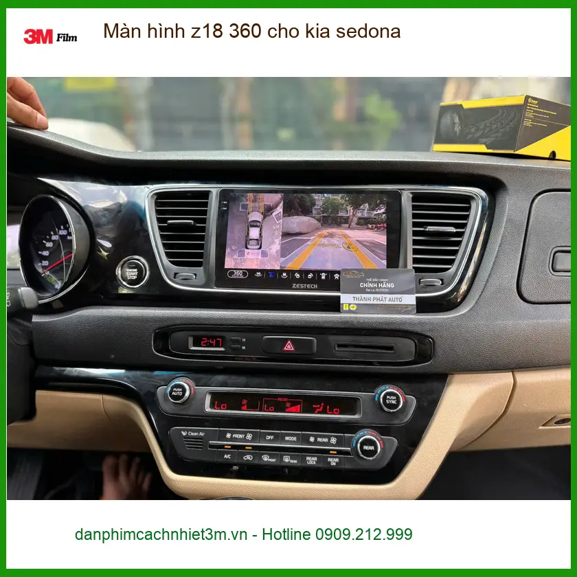Cô Thảo lắp màn hình Z18 360 cho Kia Sedona tại Củ Chi vì cần tích hợp camera ảnh thực tế 3