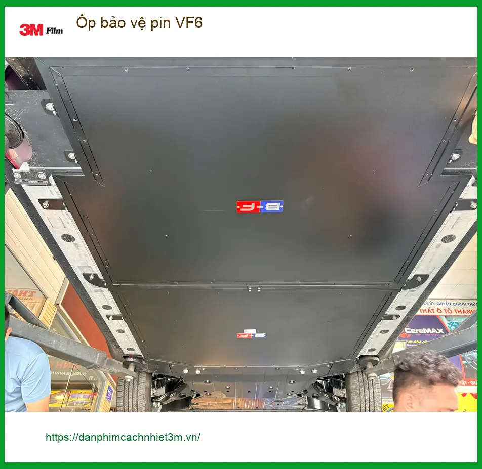 Anh Khải lắp Ốp bảo vệ pin VinFast VF6 tại Quận 9 để đảm bảo an toàn ảnh thực tế 2