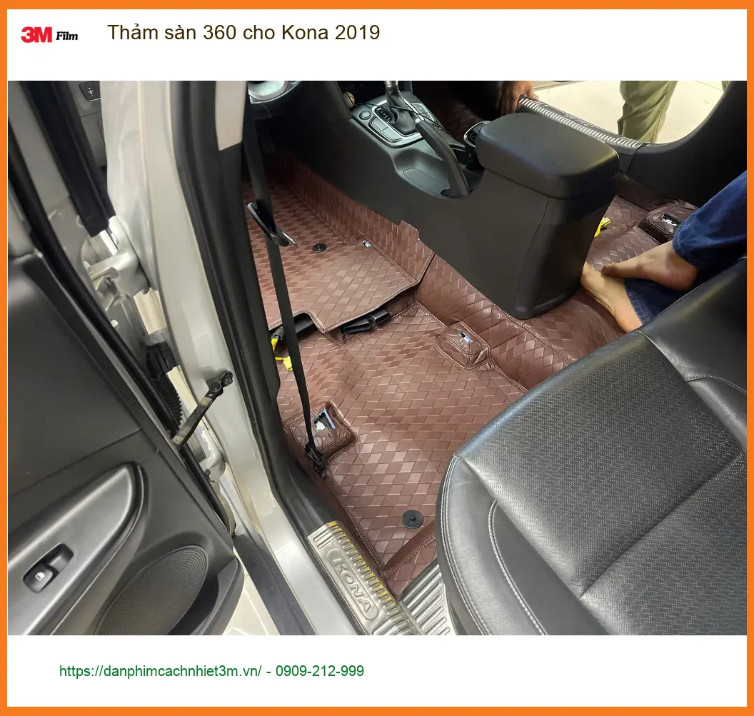 Chị Thanh lắp thảm sàn 360 cho Kona 2019 tại Quận 12 để bảo vệ sàn xe
