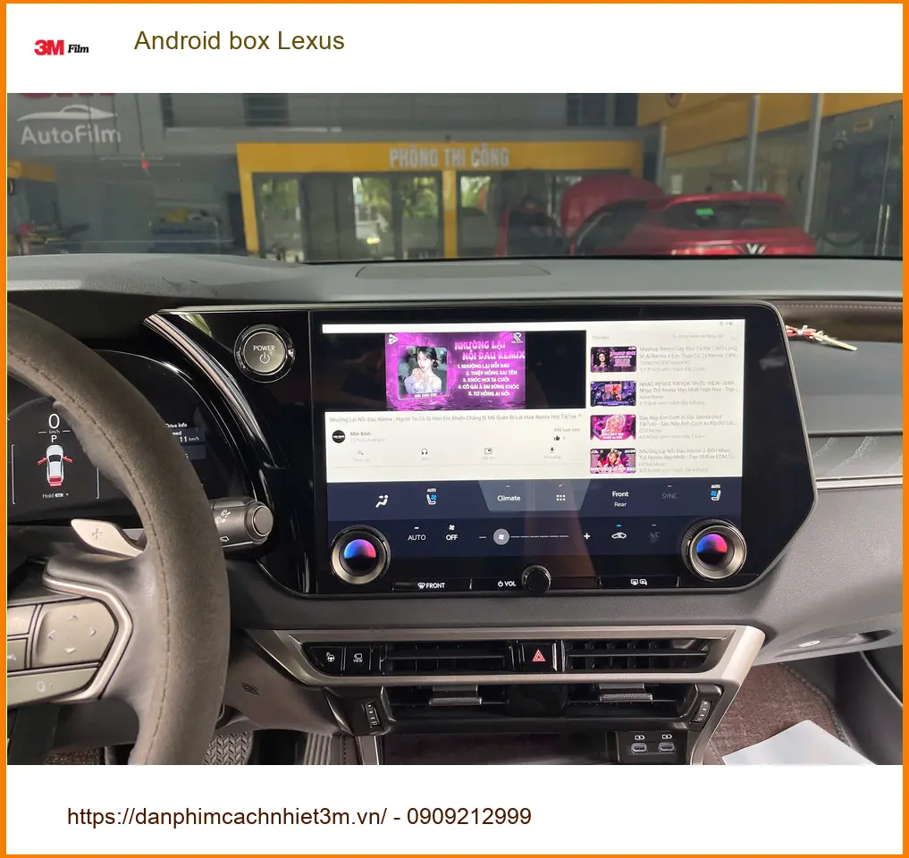 Chị Lan Anh nâng cấp Android Box Lexus NX300 tại Quận 10 cho chuyến đi xa