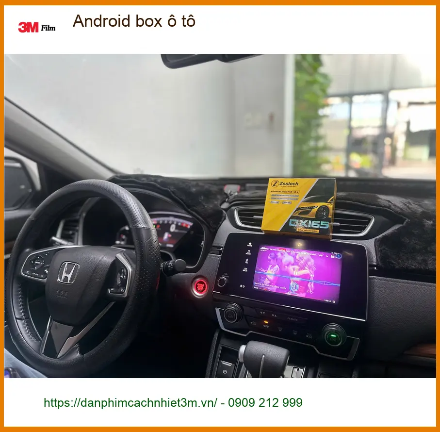 Chú Lập lắp Android box ô tô cho Toyota Fortuner tại Quận 12.