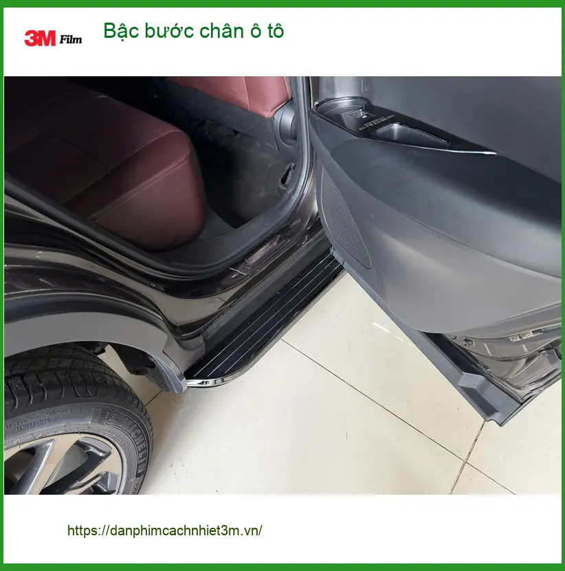 Anh Thanh lắp bậc bước chân ô tô Hyundai Santa Fe tại Quận Phú Nhuận ảnh thực tế 5