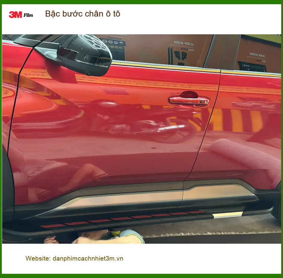 Chú Hùng lắp bậc bước chân ô tô Kia Sorento Quận 5 giúp lên xuống xe tiện lợi ảnh thực tế 4