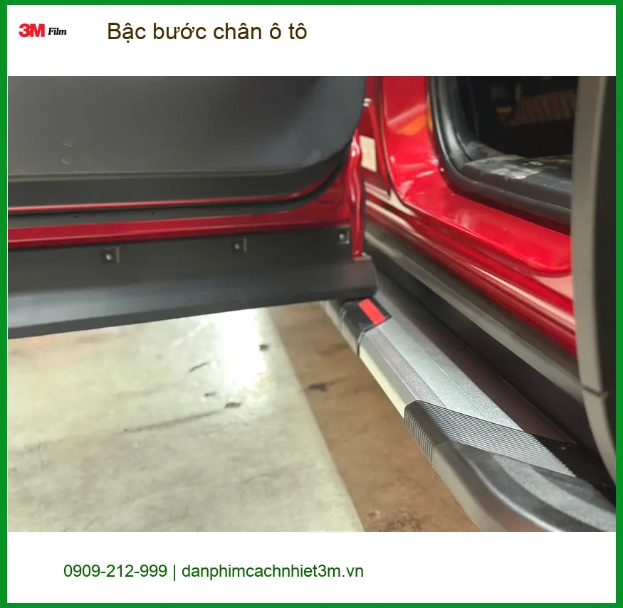 Chú Phước lắp bậc bước chân ô tô Honda CR-V tại Cần Giờ tiện lợi hơn ảnh thực tế 3
