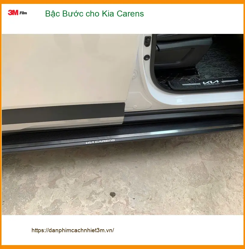 Anh Minh lắp Bậc Bước cho Kia Carens tại Quận 3 giá tốt