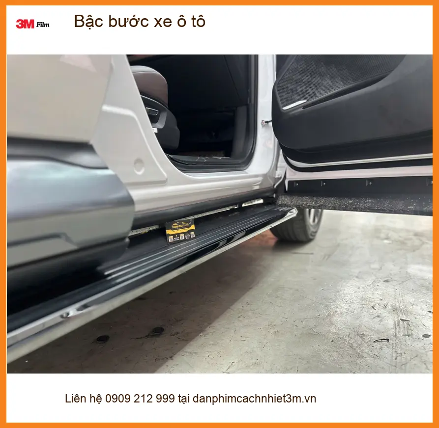 Chú Minh lắp bậc bước xe ô tô cho Hyundai Santa Fe tại Quận 12 ảnh thực tế 2