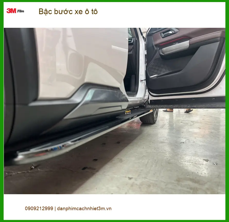 Chị Thảo lắp bậc bước xe ô tô cho Hyundai Santa Fe ở Quận 9 uy tín, giá tốt ảnh thực tế 4