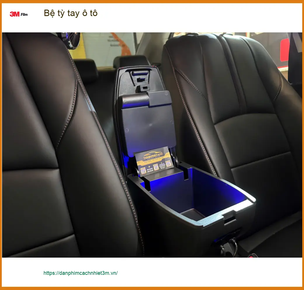 Anh Quang lắp bệ tỳ tay ô tô Mazda 3 Quận Phú Nhuận cho chuyến đi xa ảnh thực tế 2