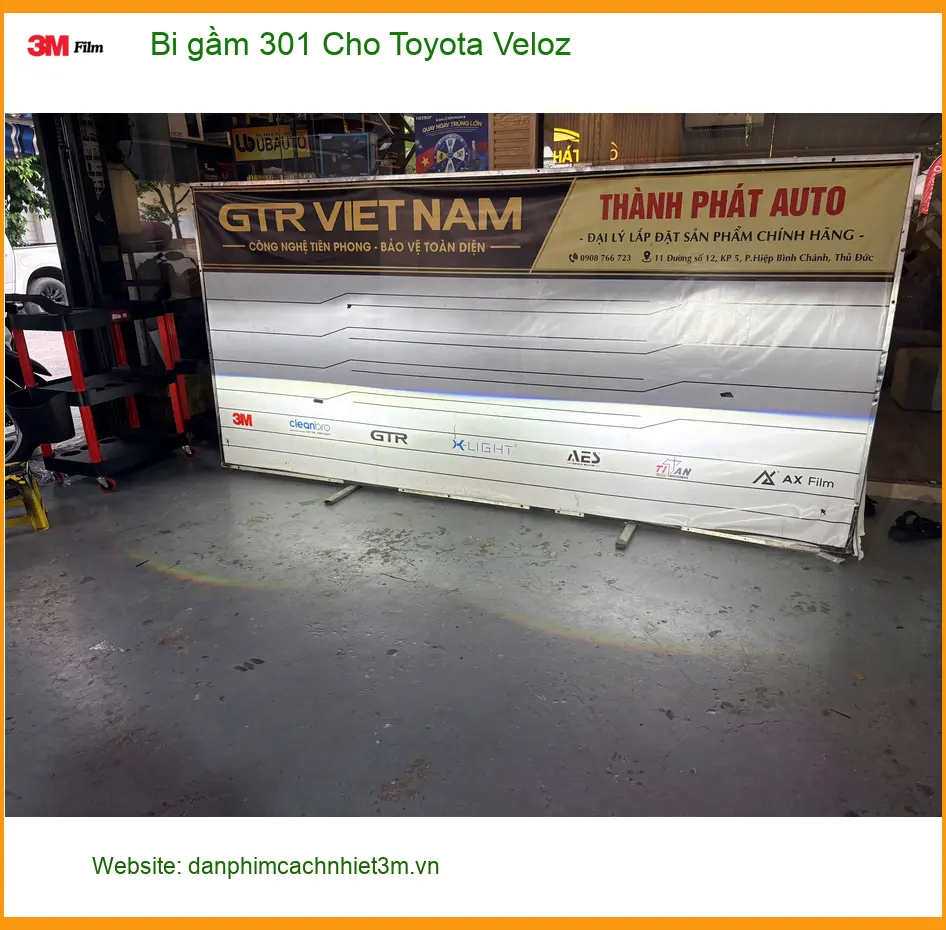 Chị Minh lắp bi gầm 301 cho Toyota Veloz tại Quận 9 vì đèn zin yếu khi đi đêm ảnh thực tế 5