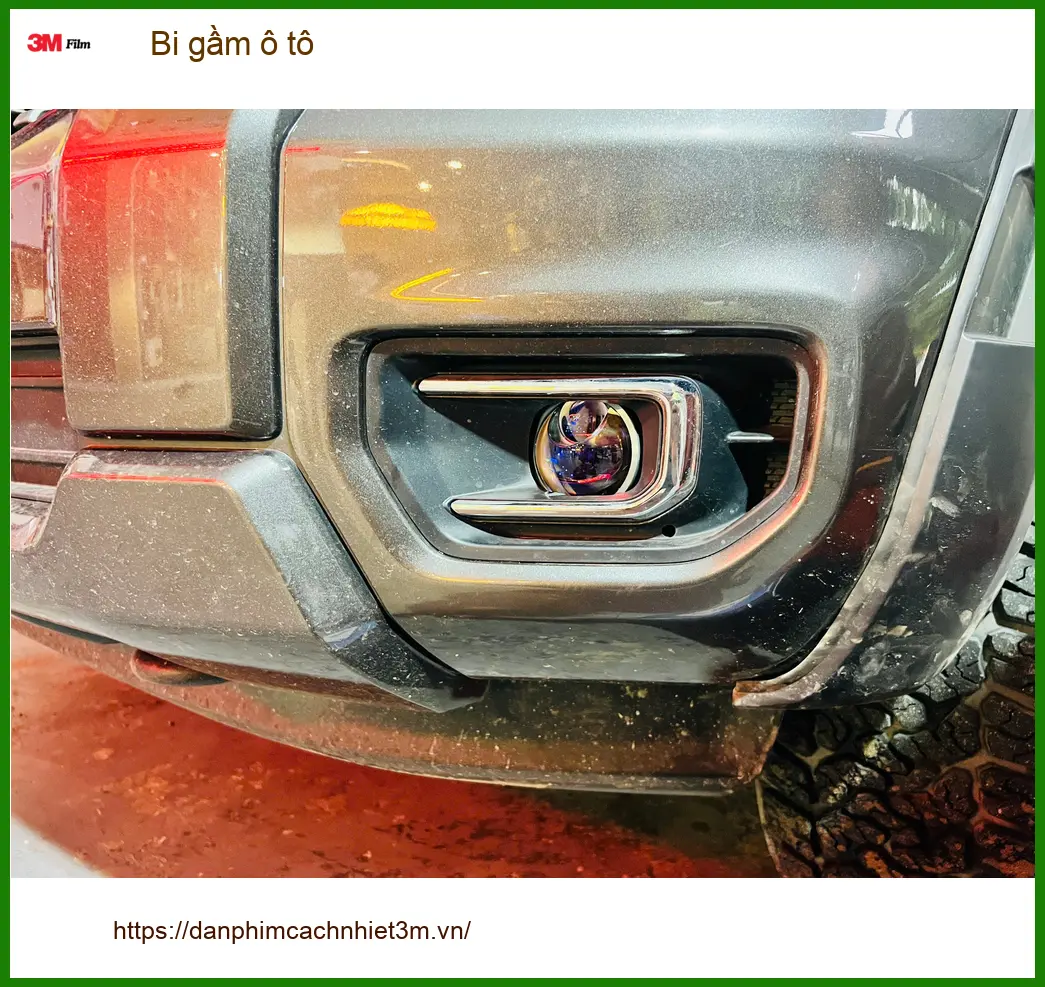 Anh Minh độ bi gầm ô tô cho Honda CR-V tại Gò Vấp vì đèn zin yếu khi mưa lớn ảnh thực tế 3