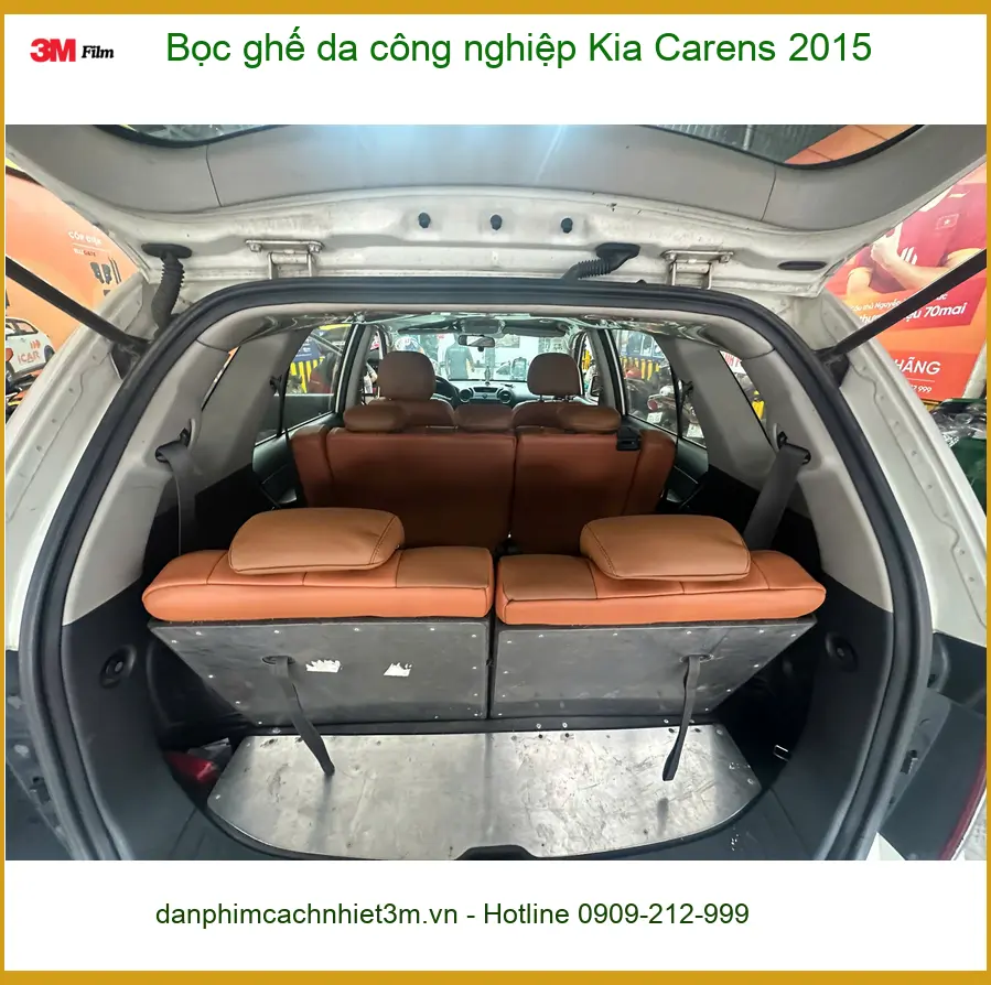 Anh Duy bọc ghế da công nghiệp cho Kia Carens 2015 vì ghế zin đã cũ tại Quận 12 ảnh thực tế 2