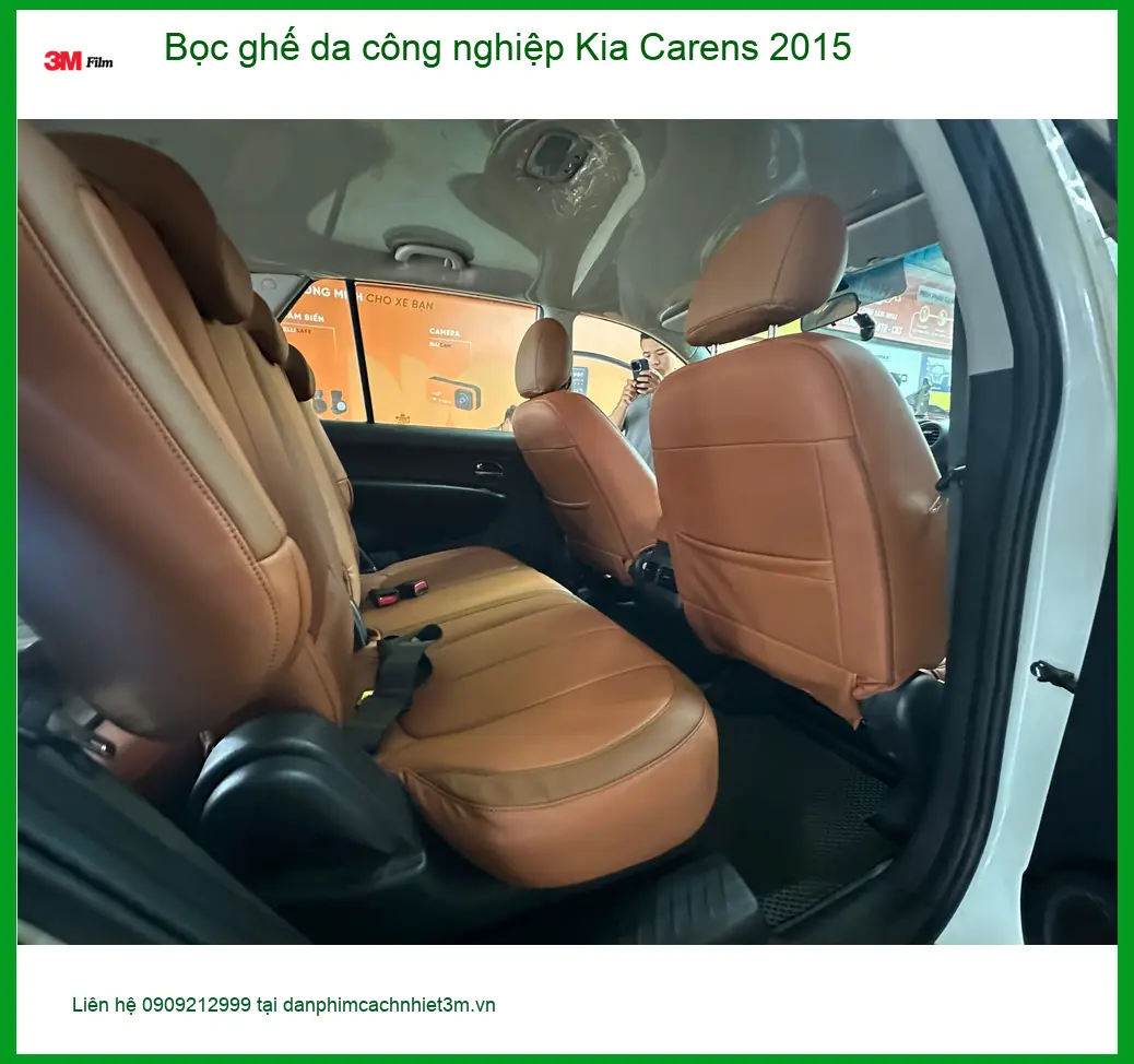 Chị Kim Oanh bọc ghế da công nghiệp Kia Carens 2015 Bình Chánh ghế cũ xuống cấp. ảnh thực tế 2