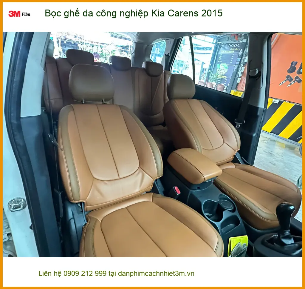 Anh Vĩnh bọc ghế da công nghiệp cho Kia Carens 2015 tại Quận Bình Tân để nội thất sang hơn ảnh thực tế 2