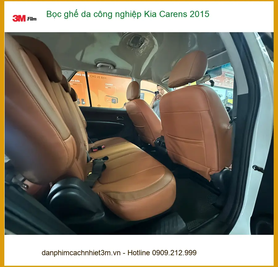Anh Phi bọc ghế da công nghiệp Kia Carens 2015 tại Gò Vấp để nội thất thêm sang trọng ảnh thực tế 3