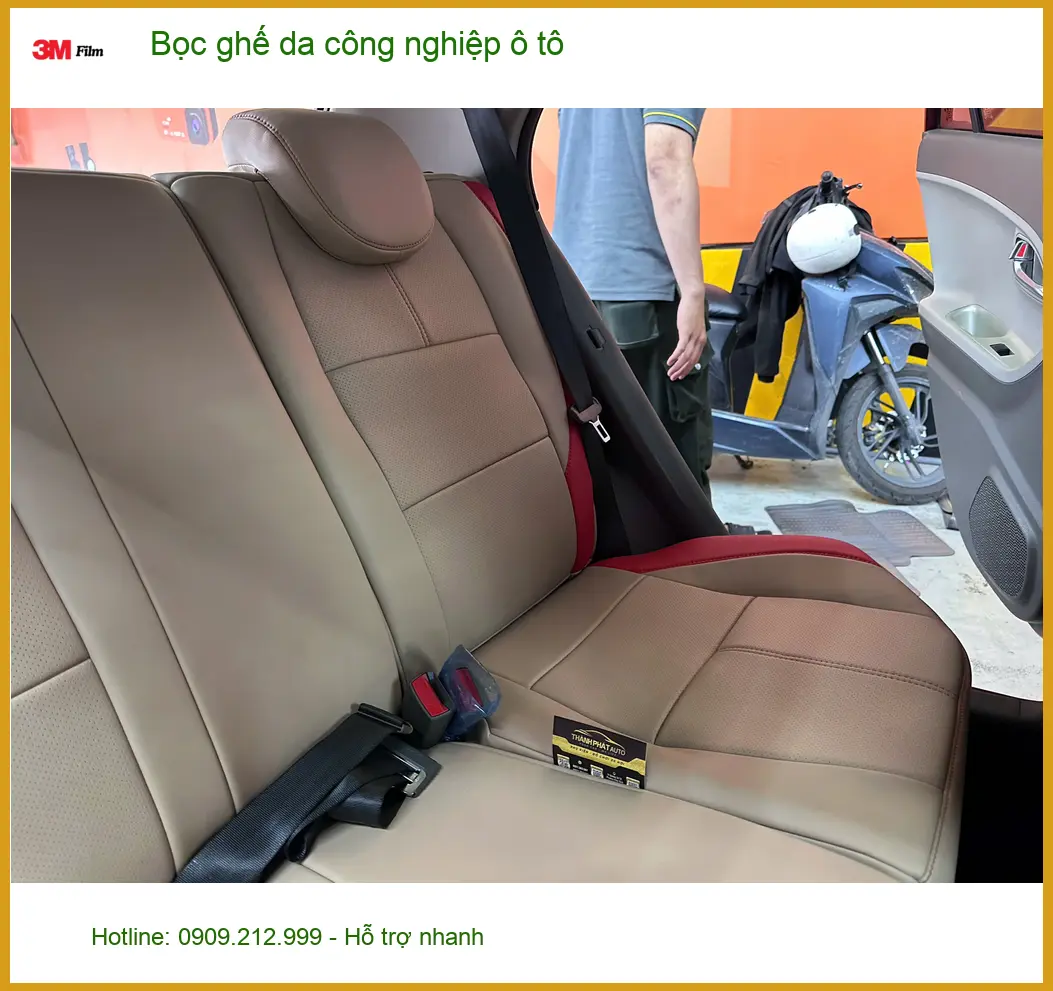 Chú Hưng bọc ghế da công nghiệp ô tô Hyundai Accent tại Nhà Bè