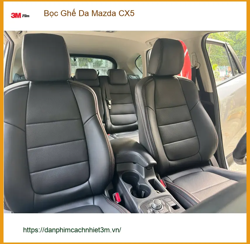 Chú Khang bọc ghế da Mazda CX5 Quận 2 để nội thất xe sang trọng hơn