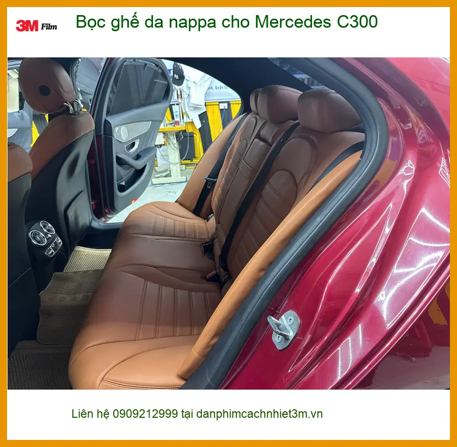Anh Khải bọc ghế da Nappa cho Mercedes C300 tại Quận 12 để nâng tầm nội thất xe