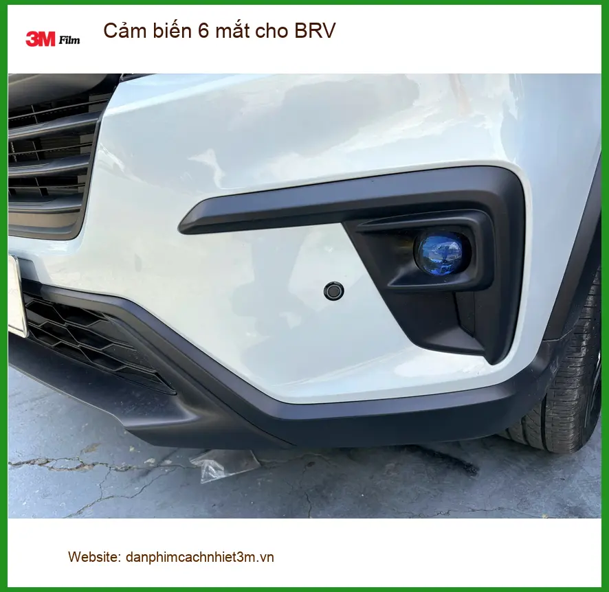 Anh Minh lắp cảm biến 6 mắt cho Honda BRV tại Bình Chánh, an tâm hơn khi đỗ xe ảnh thực tế 2