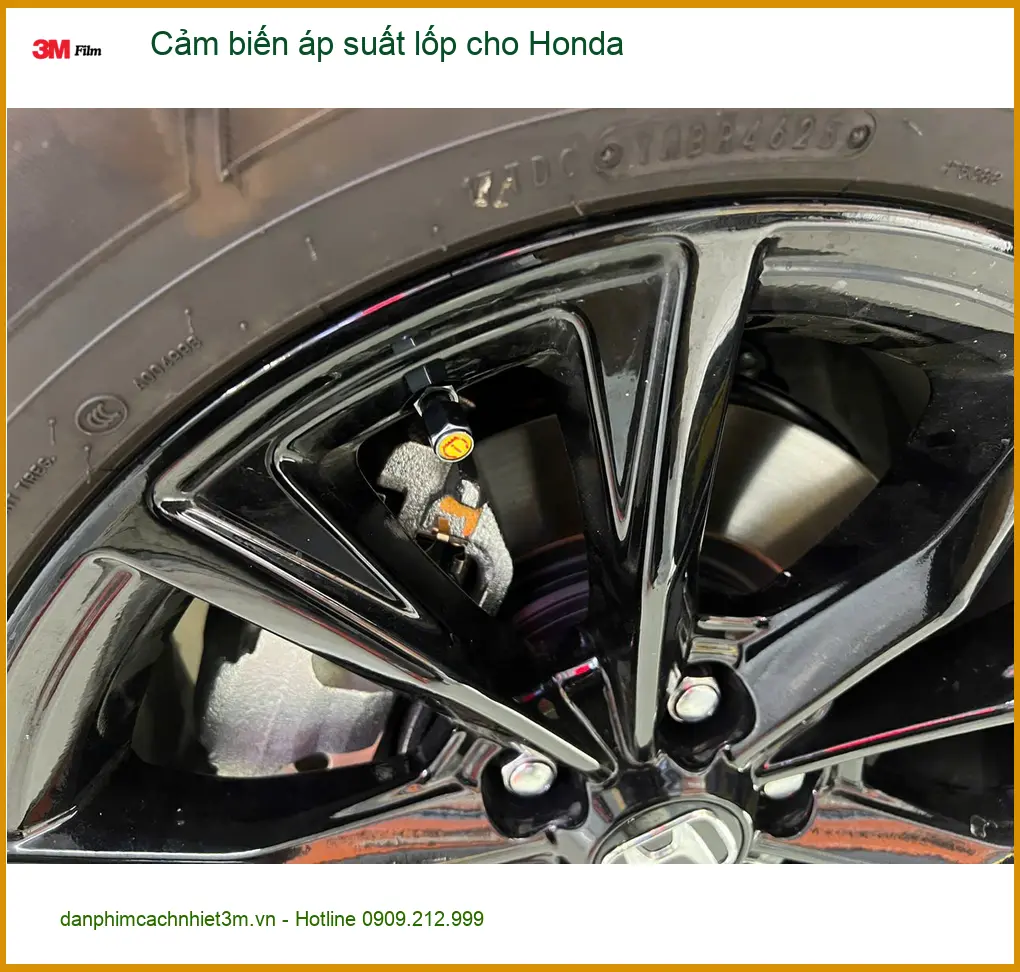 Anh Tấn lắp cảm biến áp suất lốp cho Honda CR-V tại Quận 5 đảm bảo an toàn cho gia đình ảnh thực tế 4