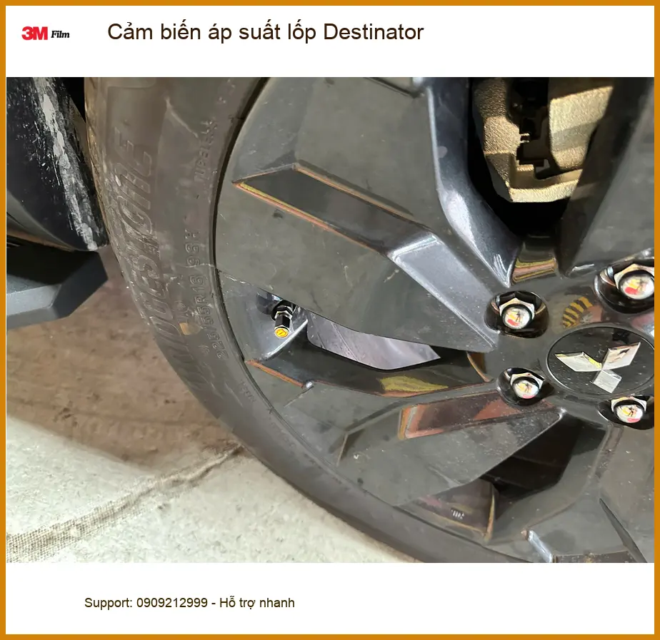 Anh Duy lắp cảm biến áp suất lốp Destinator cho Hyundai Elantra tại Quận 9