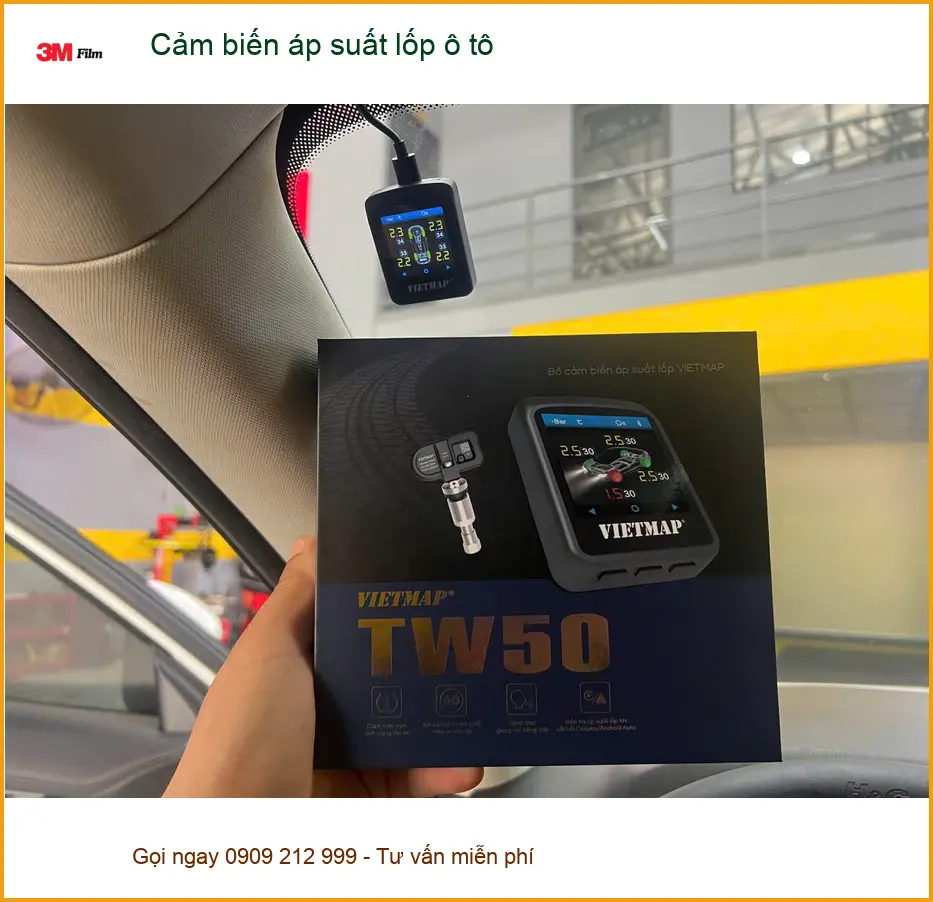 Anh Khoa gắn cảm biến áp suất lốp ô tô Toyota Camry tại Quận 12 để an toàn chuyến đi ảnh thực tế 2
