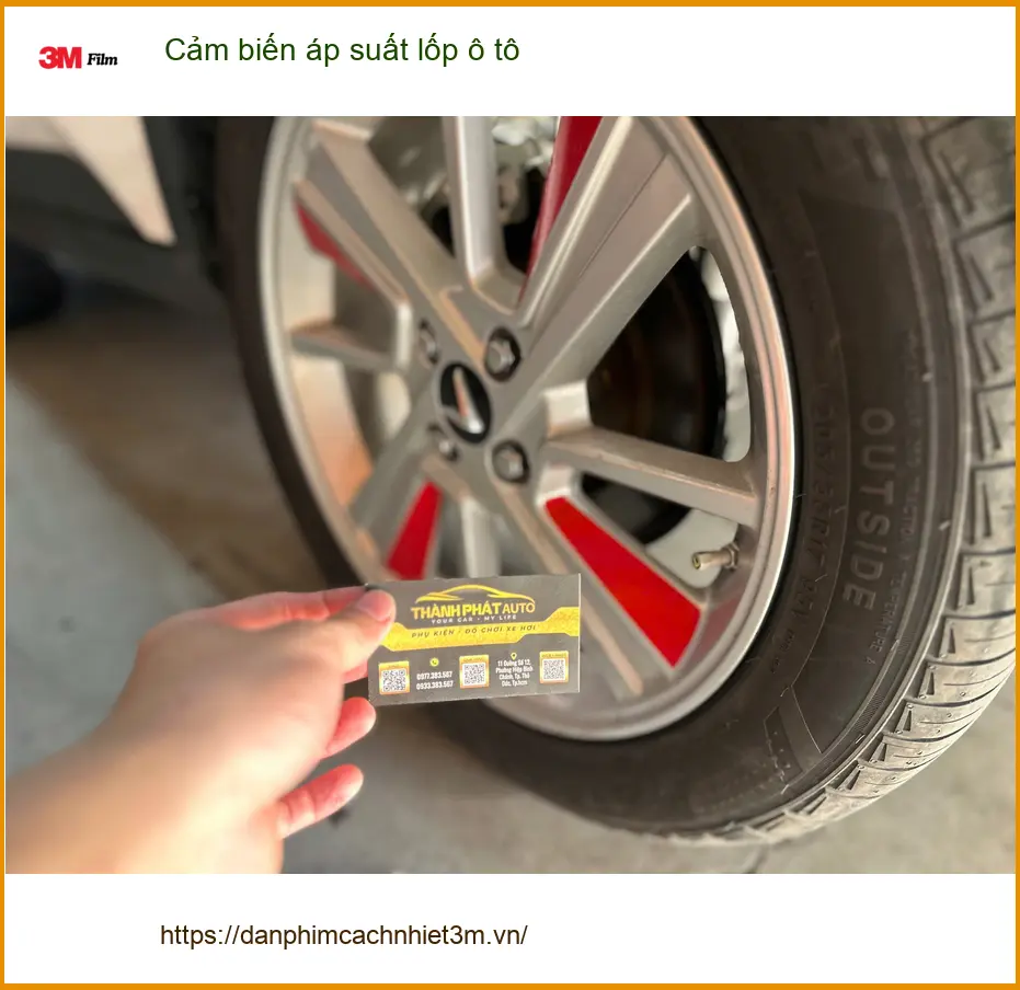 Chú Minh lắp cảm biến áp suất lốp Honda HR-V tại Quận 9 kiểm soát lốp ảnh thực tế 3