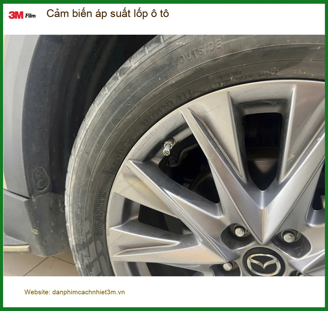 Anh Hùng lắp cảm biến áp suất lốp ô tô cho Honda CR-V tại Quận Tân Phú