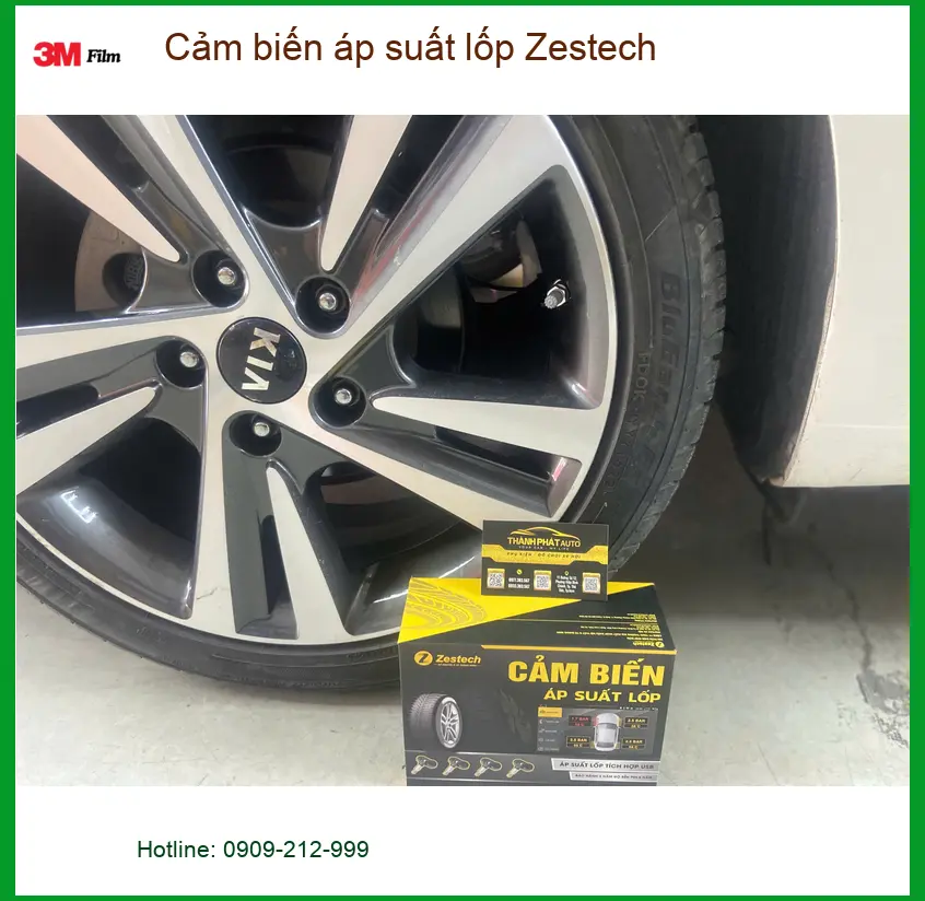 Anh Quang lắp cảm biến áp suất lốp Zestech cho Hyundai Kona tại Quận 11