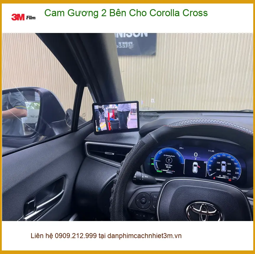 Chị Thảo lắp cam gương 2 bên cho Corolla Cross tại Hóc Môn tiện quan sát