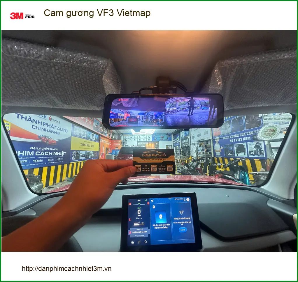 Anh Bách lắp cam gương Vietmap cho VinFast VF3 tại Quận 6