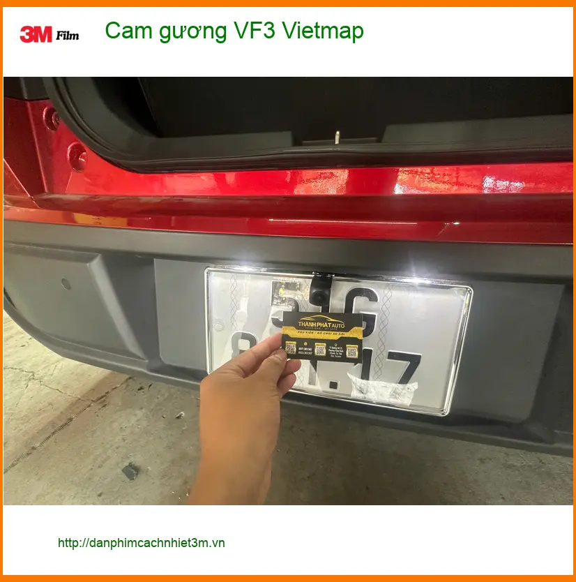 Anh Khang lắp cam gương Vietmap cho VinFast VF3 tại Gò Vấp để lái xe an toàn hơn