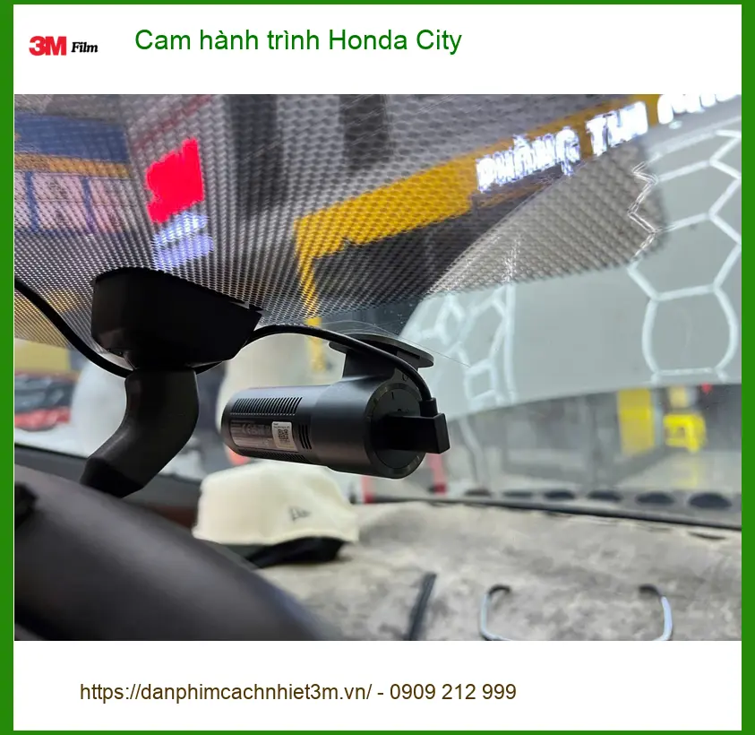 Anh Kiên lắp cam hành trình Honda City tại Quận Thủ Đức để giám sát xe