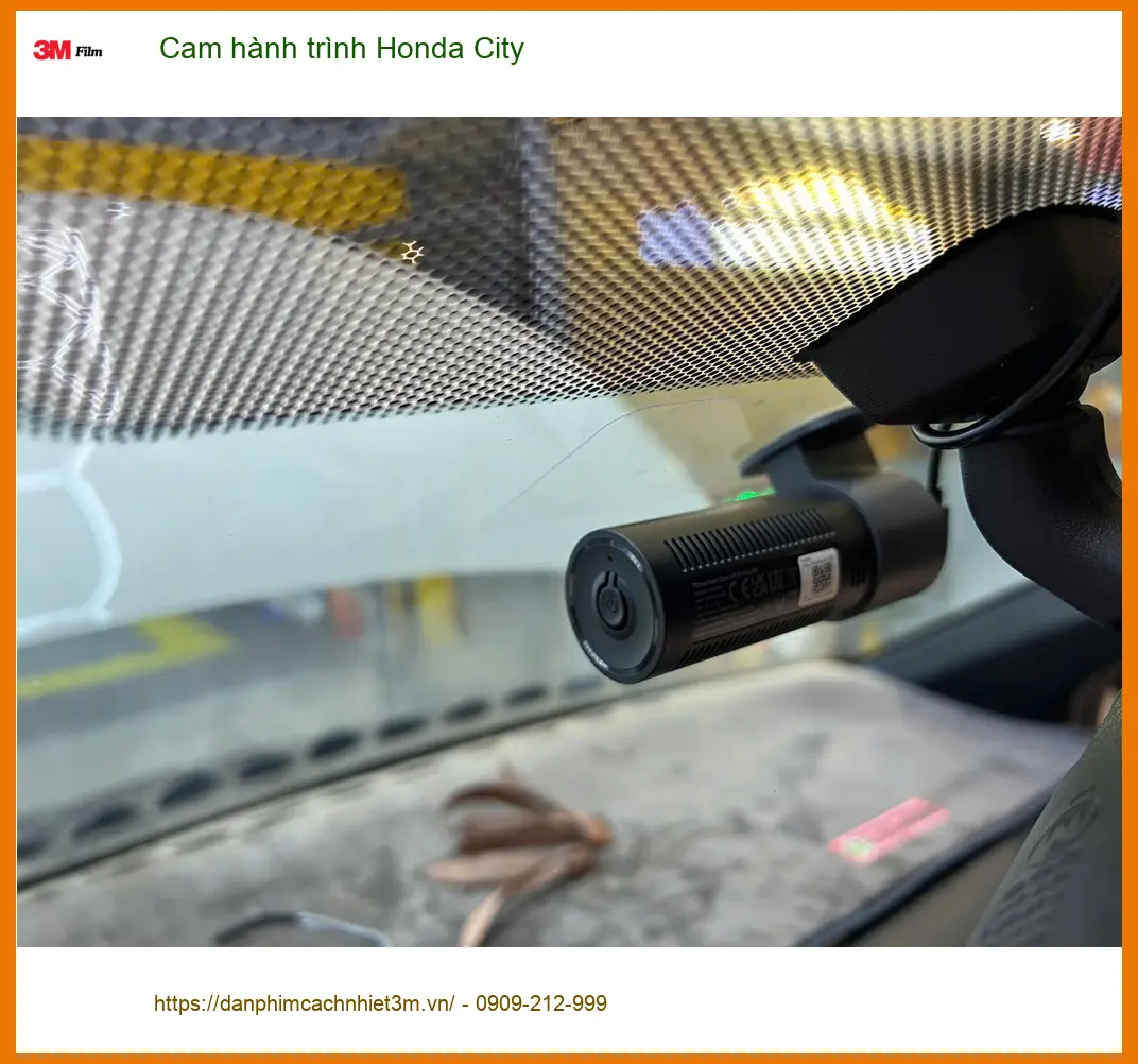 Chị Thu lắp cam hành trình Honda City tại Bình Chánh để an tâm lái xe tuyến đường mới ảnh thực tế 3