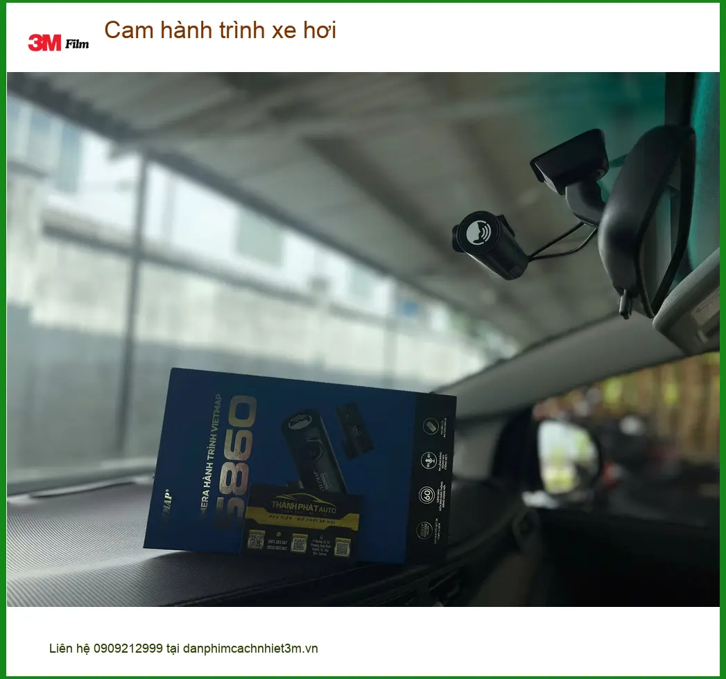 Anh Phước gắn cam hành trình xe hơi cho Kia Carnival tại Quận 11