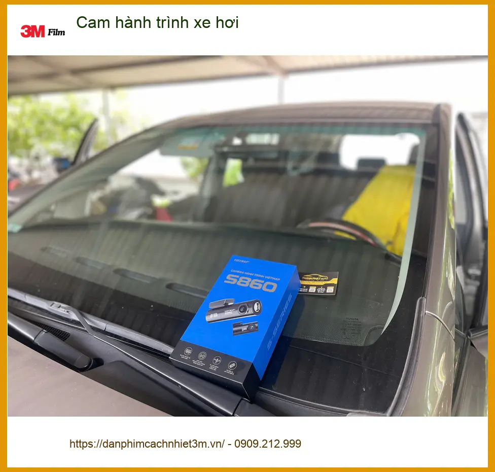 Anh Phước gắn cam hành trình xe hơi cho Kia Carnival tại Quận 11 ảnh thực tế 3