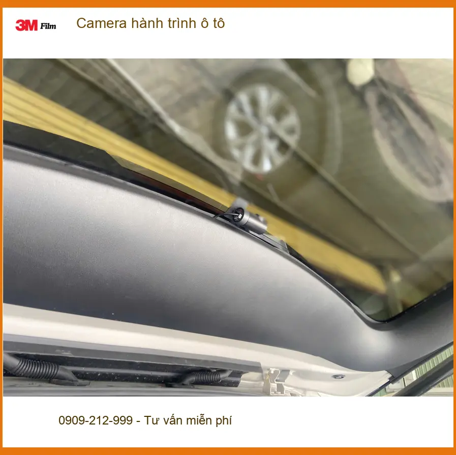 Anh Tú lắp Camera hành trình ô tô cho Honda CR-V tại Quận Bình Tân