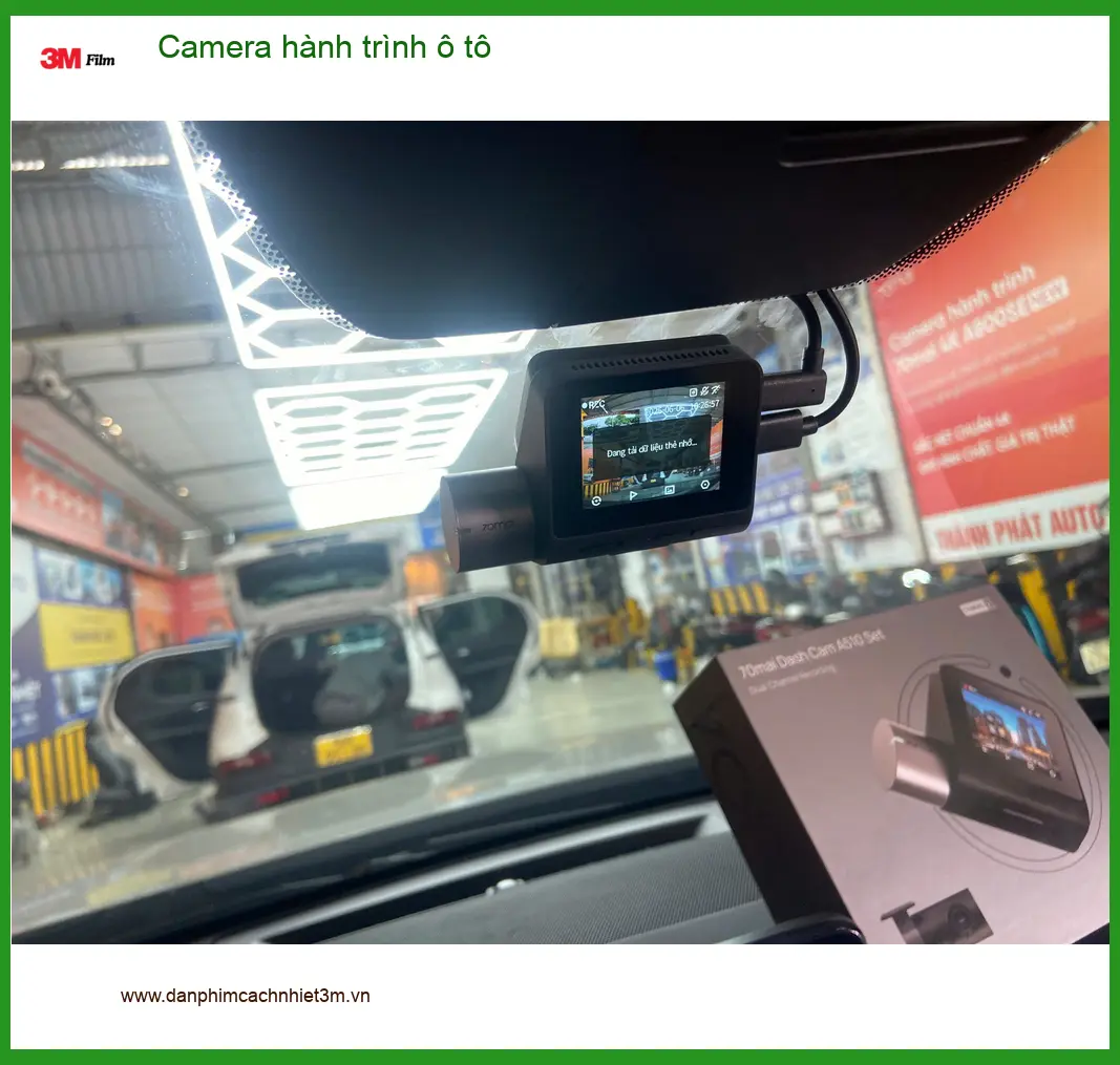 Anh Minh lắp camera hành trình ô tô Ford Ranger tại Quận 1 để yên tâm lái