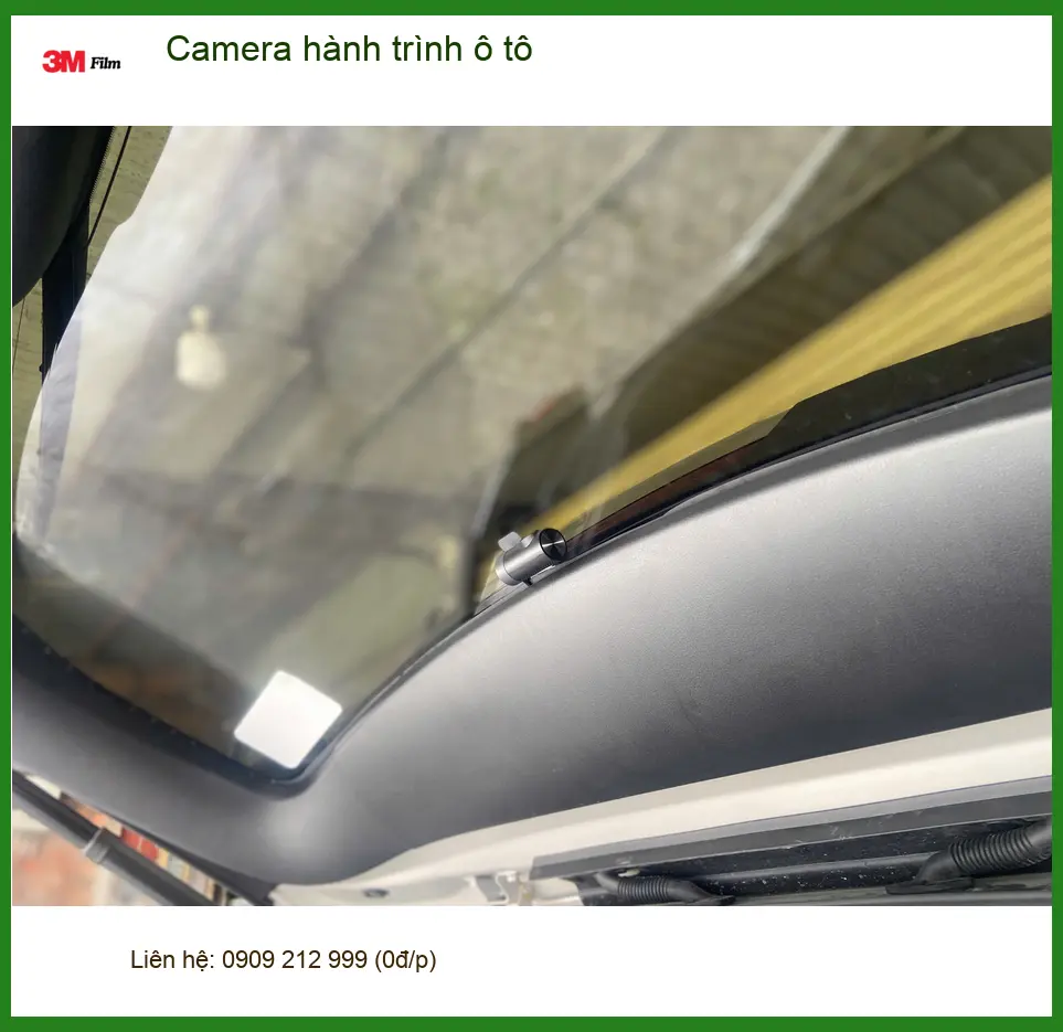 Anh Minh lắp camera hành trình ô tô Ford Ranger tại Quận 1 để yên tâm lái ảnh thực tế 3