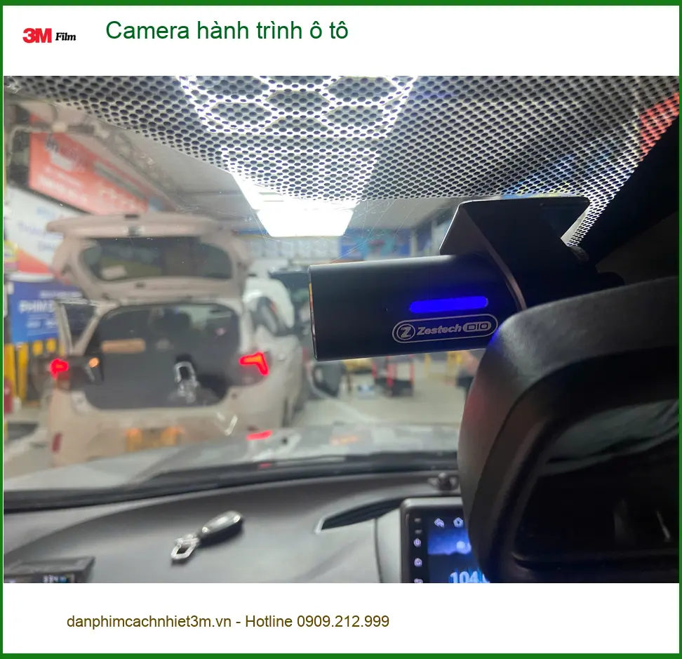 Chị Mai Phương lắp camera hành trình ô tô Honda CRV tại Quận 7 an tâm di chuyển ảnh thực tế 2