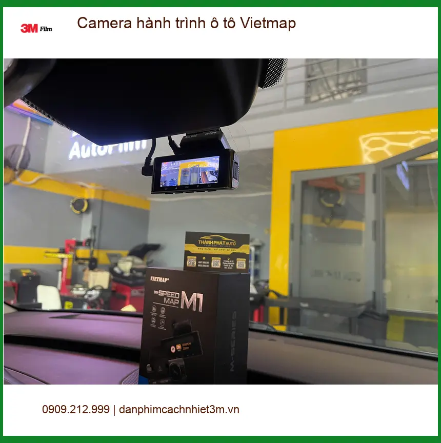 Cô Hải Yến gắn Camera hành trình Vietmap cho Ford Everest tại Quận Phú Nhuận ảnh thực tế 3