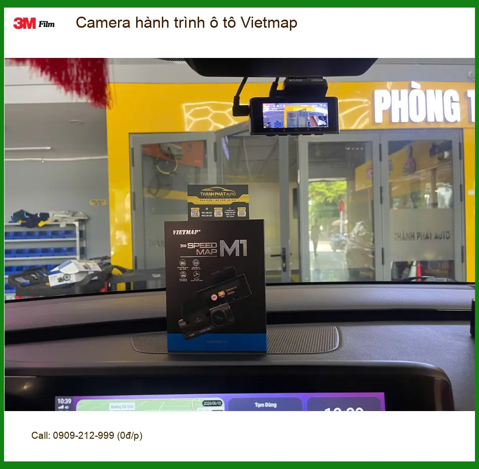 Anh Quang lắp Camera hành trình Vietmap cho Toyota Raize tại Quận 1 để giám sát hành trình