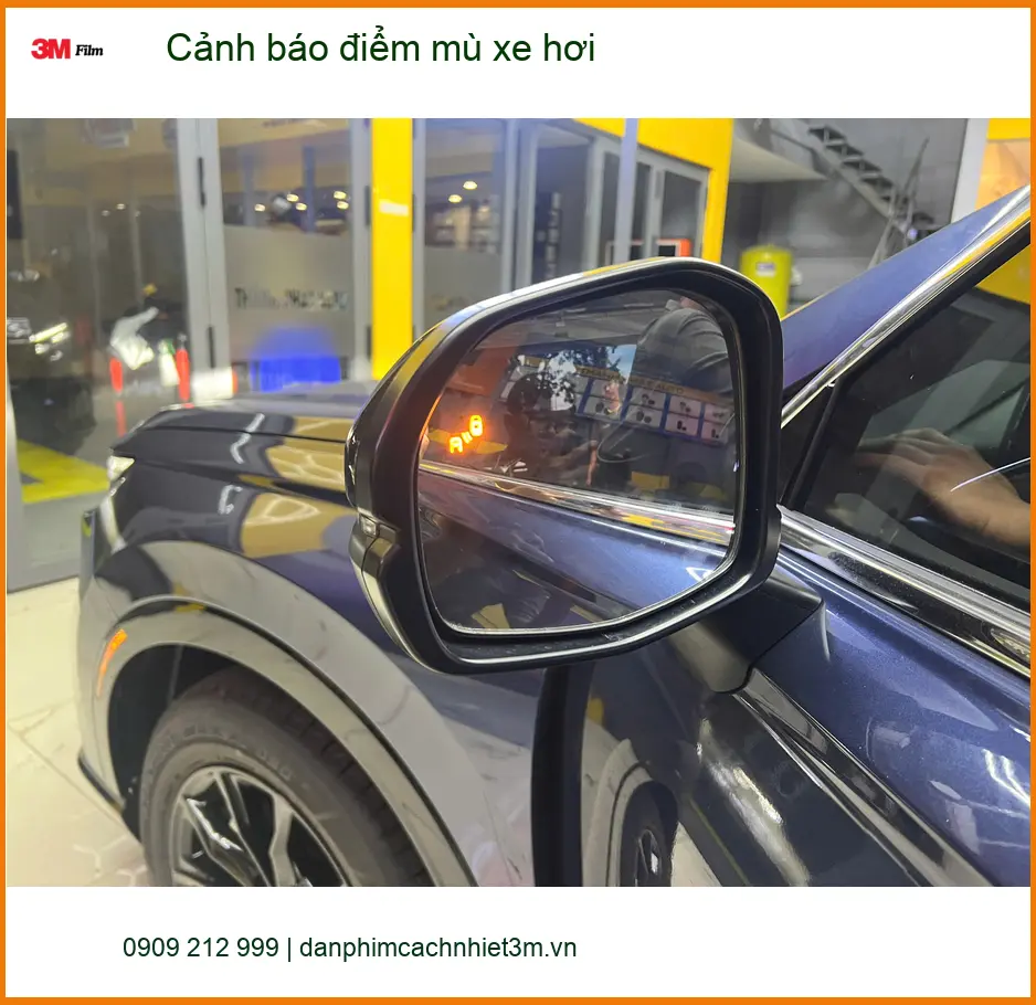 Anh Minh lắp cảnh báo điểm mù cho Kia K3 ở Quận Tân Bình an toàn hơn. ảnh thực tế 2
