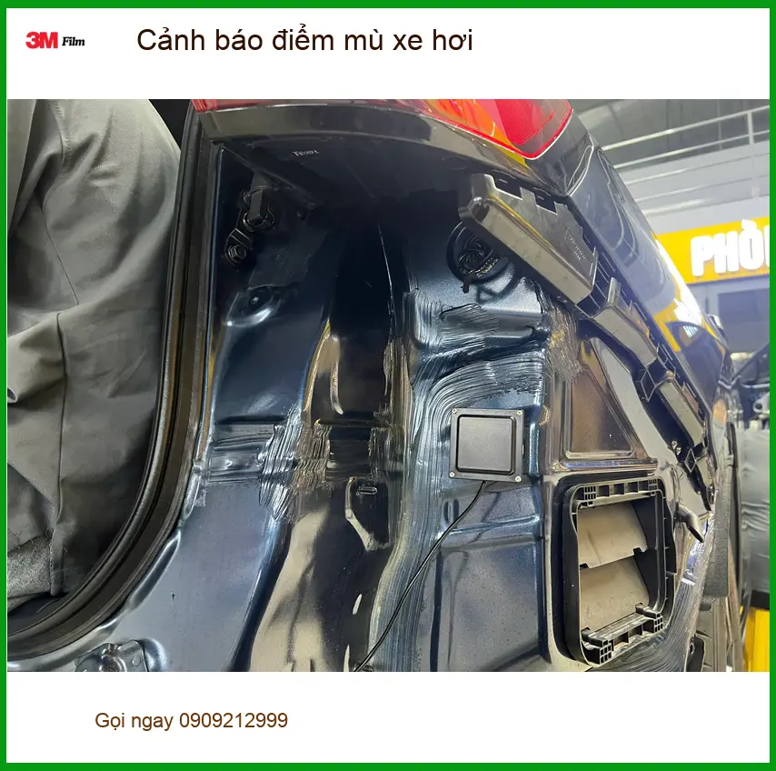 Anh Minh lắp cảnh báo điểm mù cho Kia K3 ở Quận Tân Bình an toàn hơn. ảnh thực tế 3