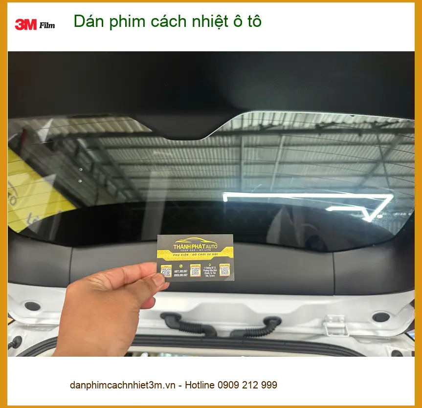 Chú Phước dán phim cách nhiệt Hyundai Accent ở Quận 9 chống nóng ảnh thực tế 4