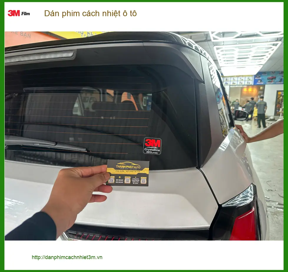Anh Lộc dán phim cách nhiệt ô tô Honda CR-V tại Nhà Bè chuẩn bị đón hè nắng gắt ảnh thực tế 3