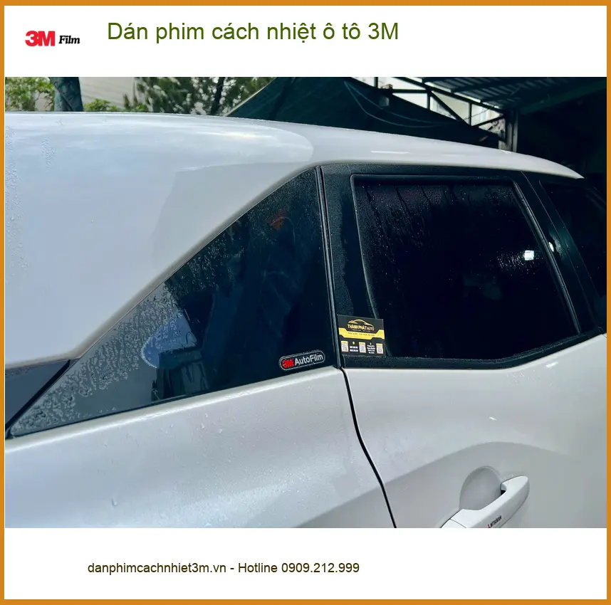 Anh Khải dán phim cách nhiệt 3M ô tô cho Mitsubishi Outlander tại Quận 11 tránh nắng hè gay gắt ảnh thực tế 2
